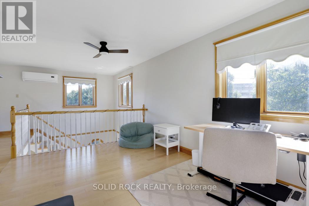 2 - 1776 Ainsley Drive, Ottawa, Ontario  K2C 0T2 - Photo 21 - X12483097