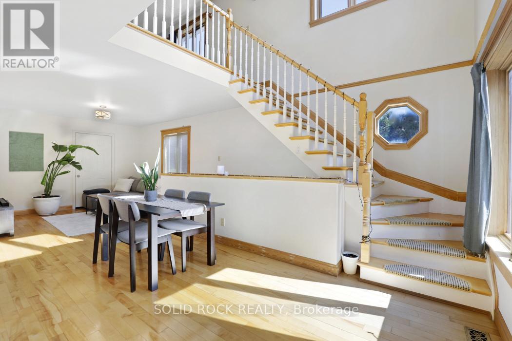 2 - 1776 Ainsley Drive, Ottawa, Ontario  K2C 0T2 - Photo 7 - X12483097