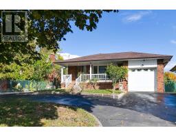 9 LARCHMERE AVENUE, Toronto, Ontario