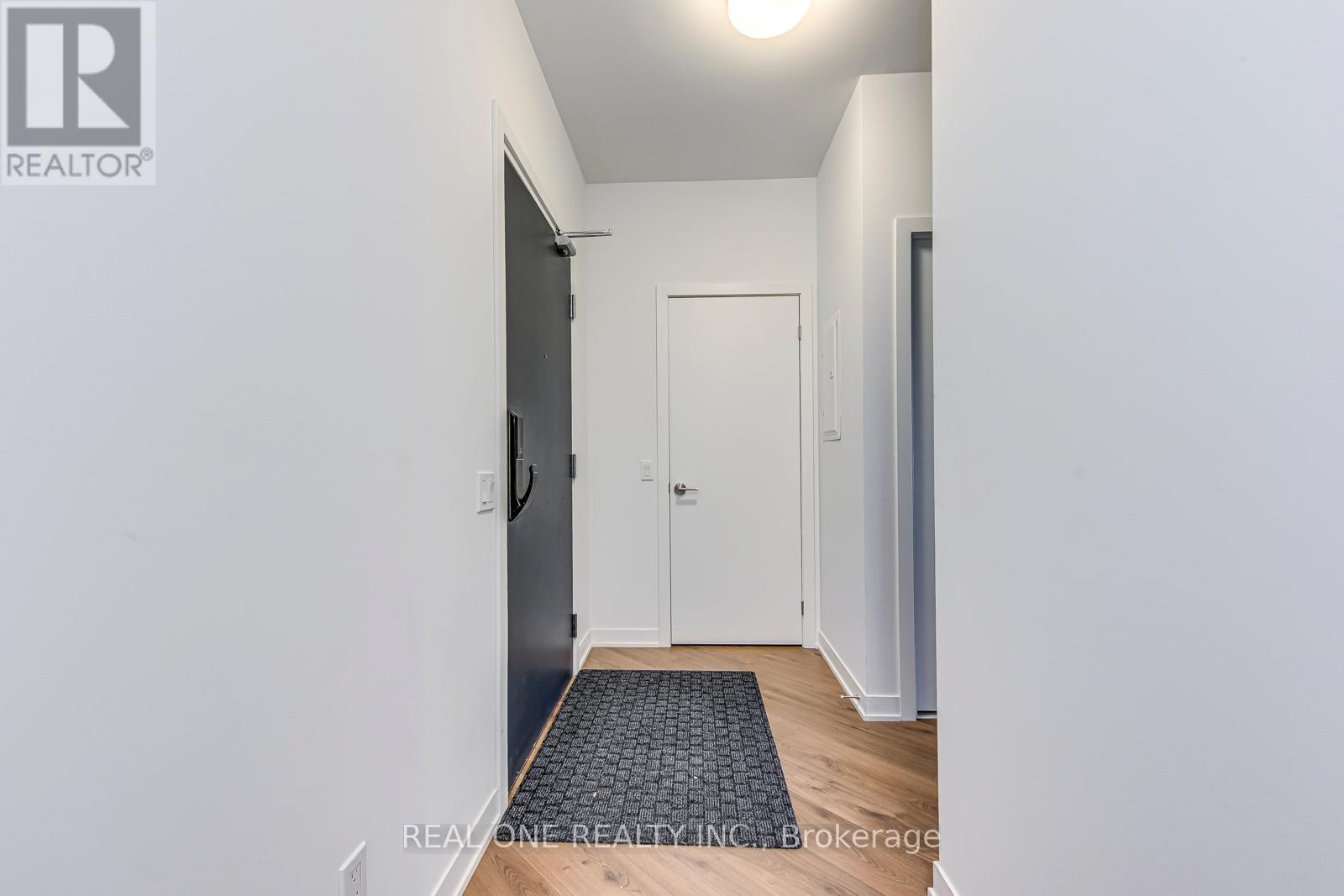 526 - 405 Dundas Street W, Oakville, Ontario  L6M 5P4 - Photo 11 - W12483033