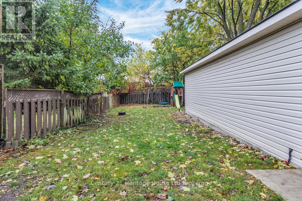 1098 Frances Street, London East, Ontario  N5W 2L7 - Photo 12 - X12483054