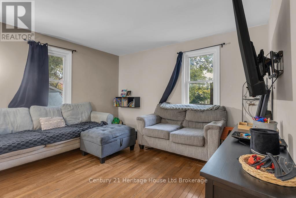 1098 Frances Street, London East, Ontario  N5W 2L7 - Photo 9 - X12483054