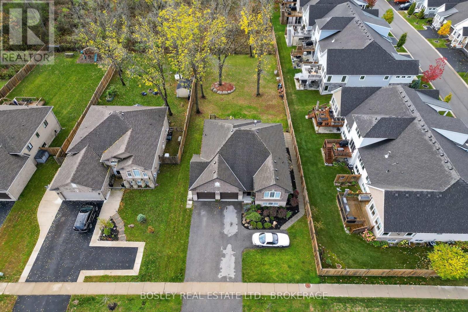 3563 Dominion Road, Fort Erie, Ontario  L0S 1N0 - Photo 2 - X12483075