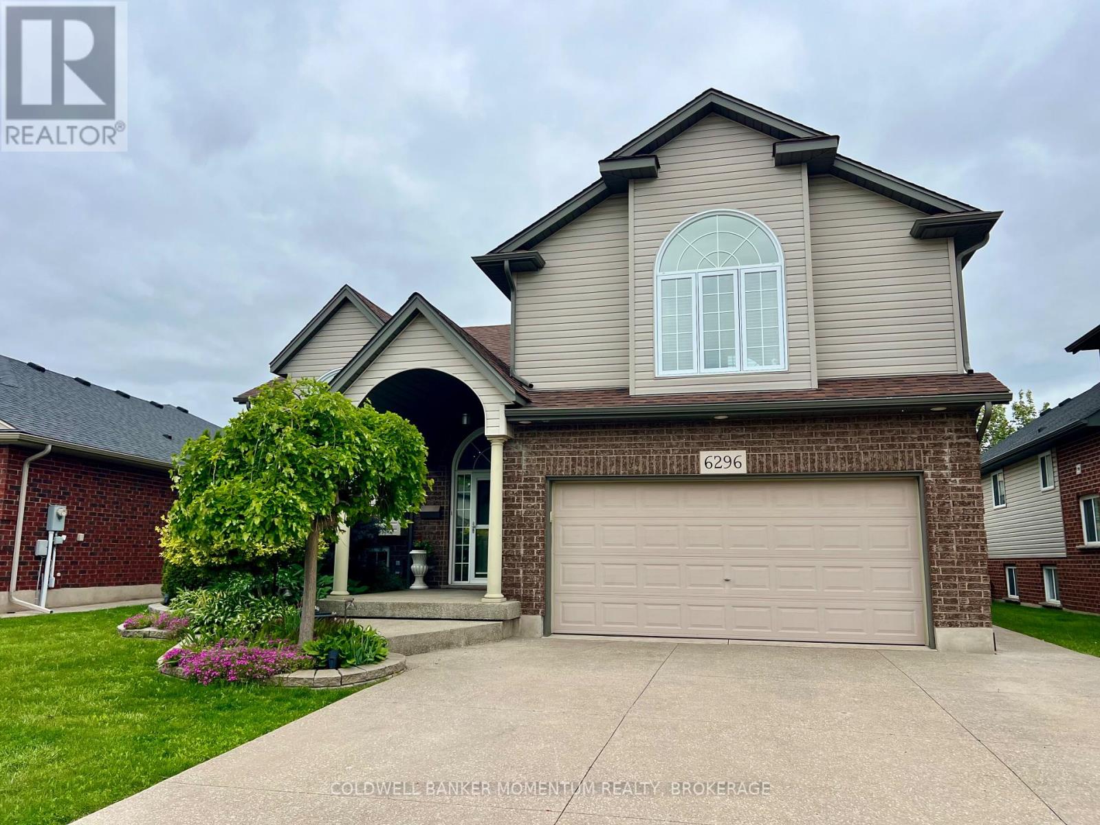 6296 Parkside Road, Niagara Falls, Ontario  L2H 0B2 - Photo 1 - X12483077