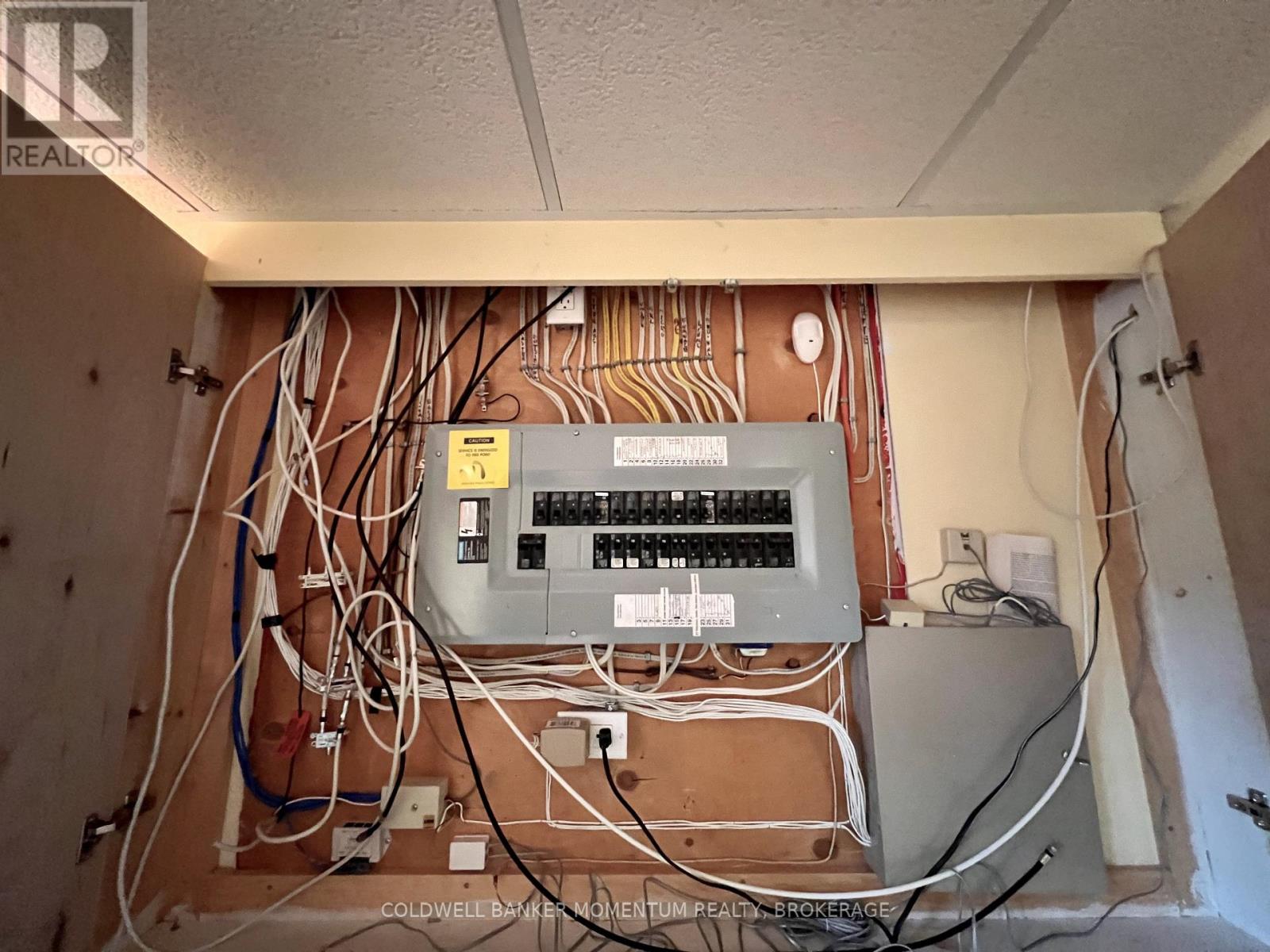 6296 Parkside Road, Niagara Falls, Ontario  L2H 0B2 - Photo 37 - X12483077