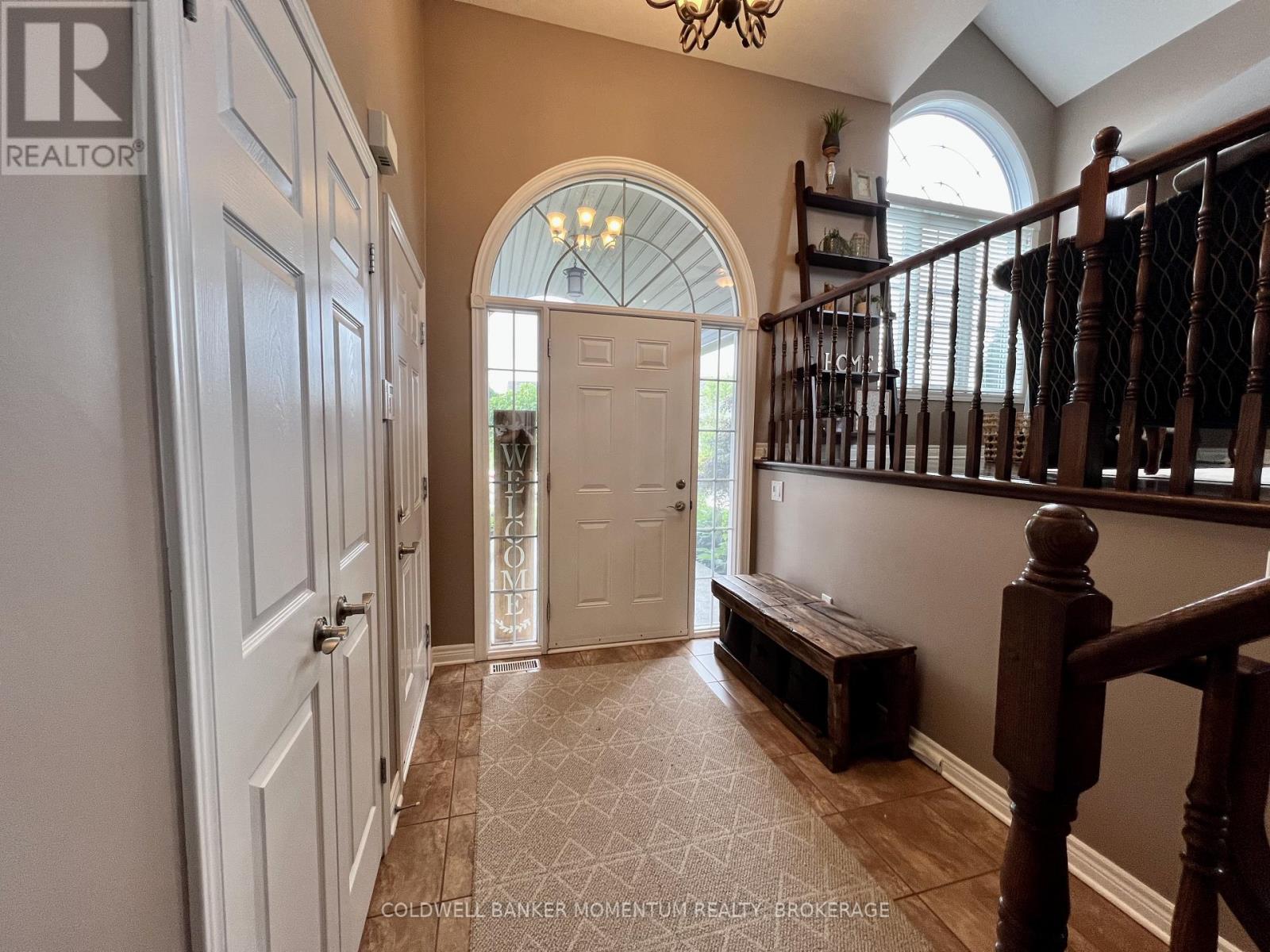 6296 Parkside Road, Niagara Falls, Ontario  L2H 0B2 - Photo 4 - X12483077