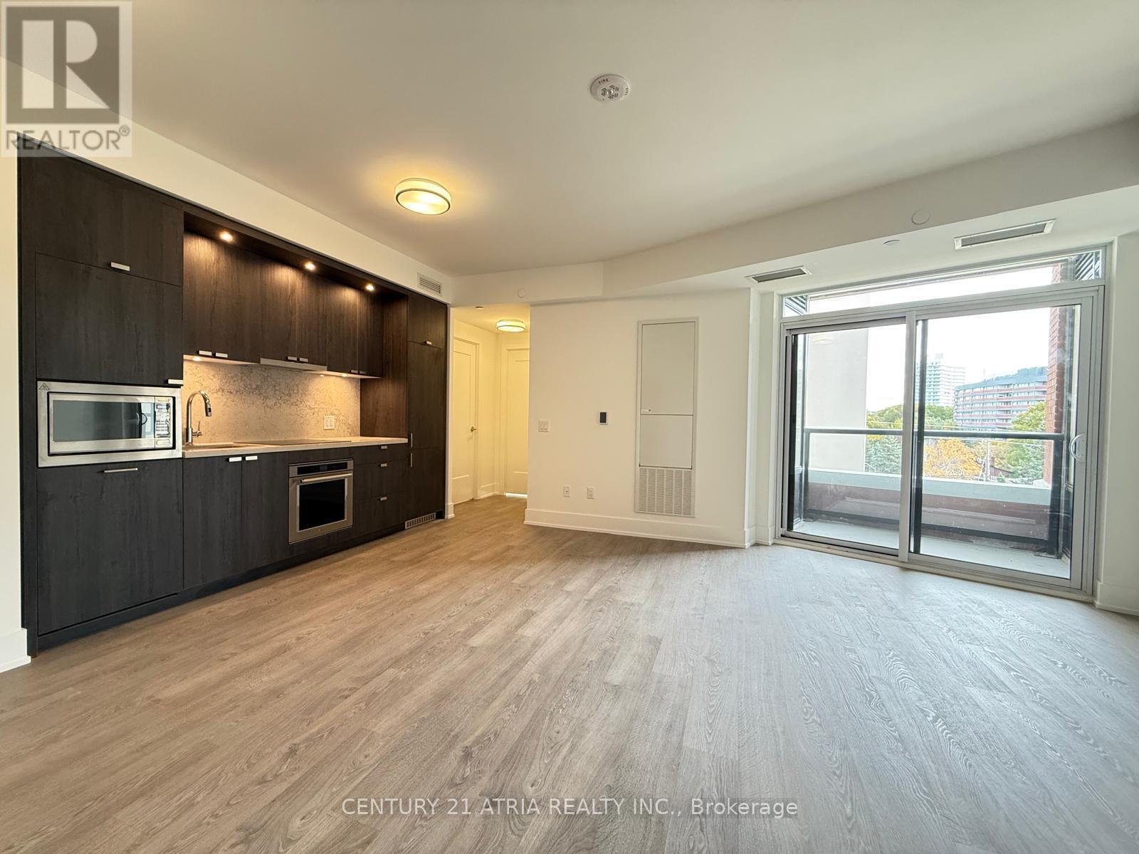 424 - 259 THE KINGSWAY, Toronto, Ontario