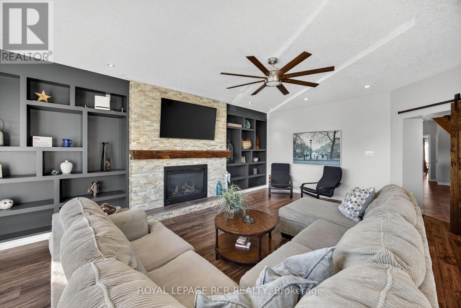 24 Tascona Court, Barrie, Ontario  L4M 0C5 - Photo 19 - S12428252