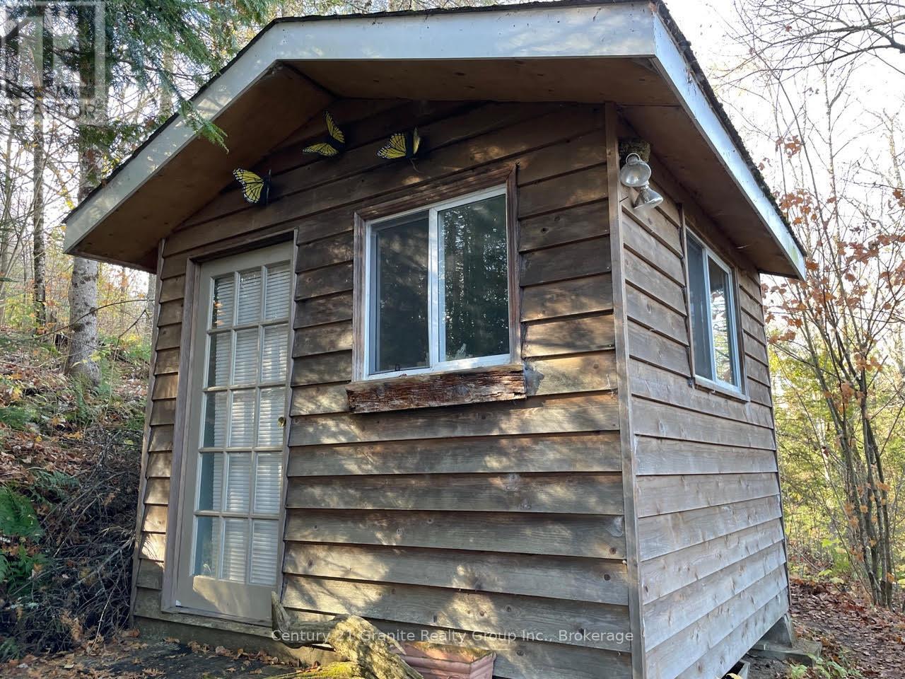 1038 Broken Paddle Road, Dysart Et Al, Ontario  K0M 1S0 - Photo 47 - X12483100