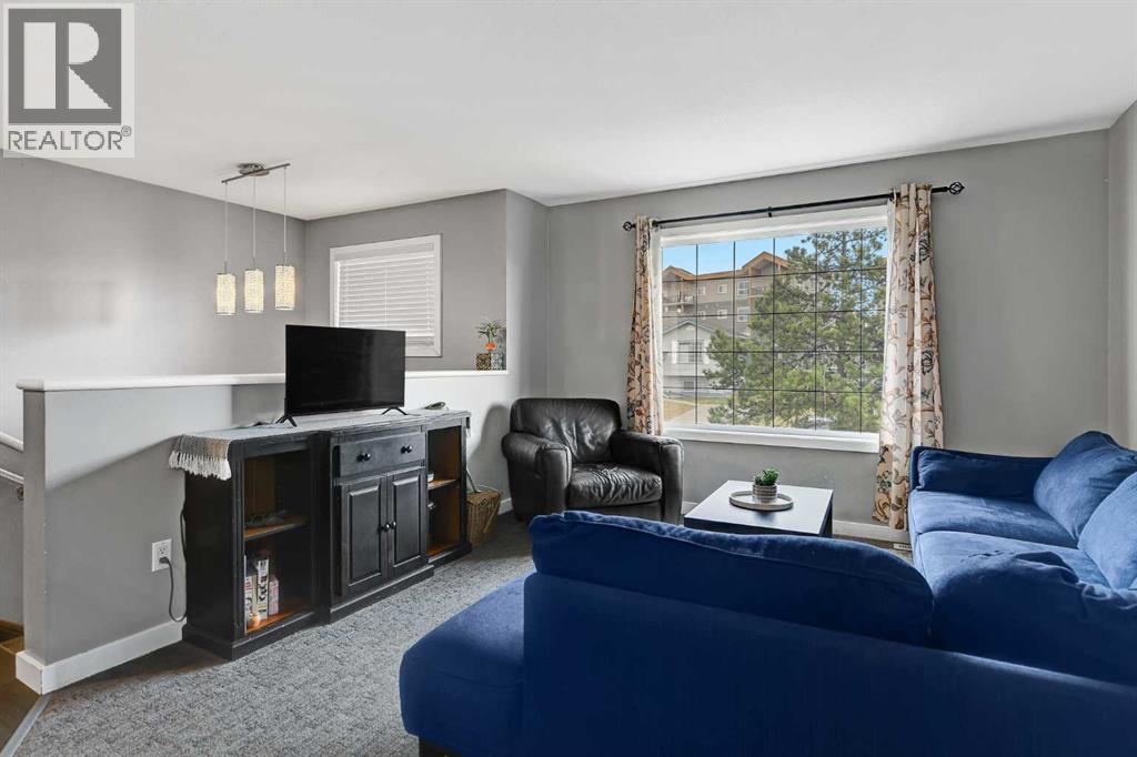 Property at 12918 93 Street image 3