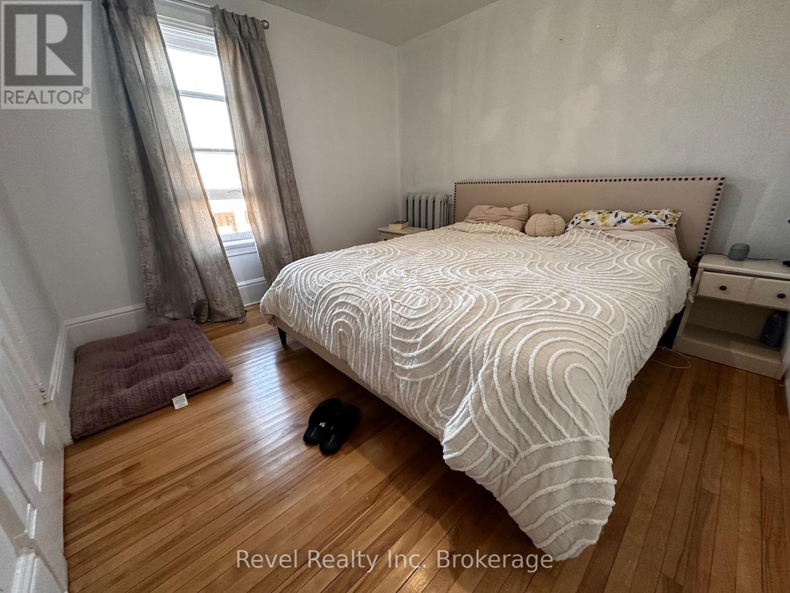 551 First Avenue E, North Bay, Ontario P1B 1K5 - Photo 13 - X12483065