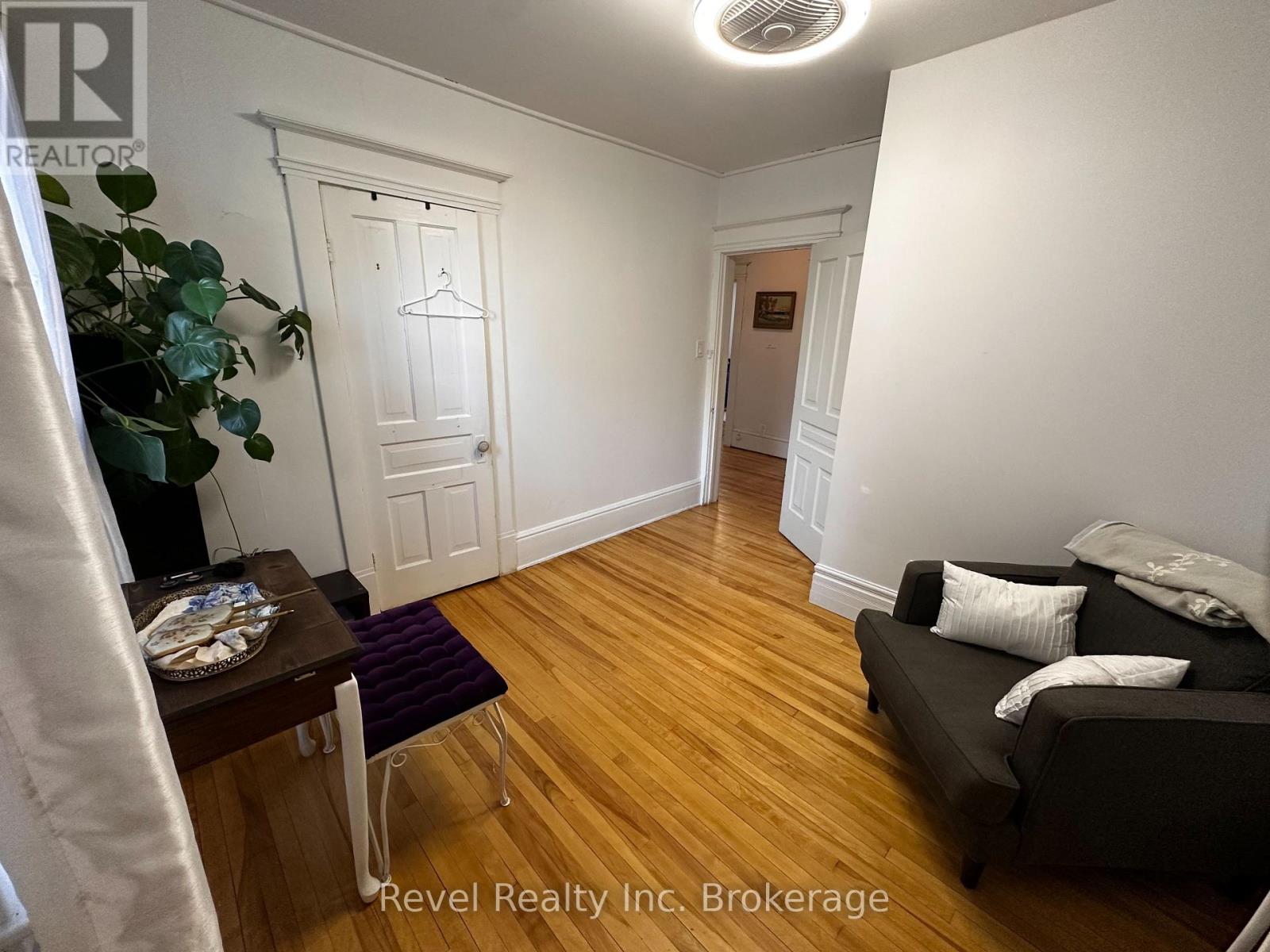 551 First Avenue E, North Bay, Ontario P1B 1K5 - Photo 15 - X12483065