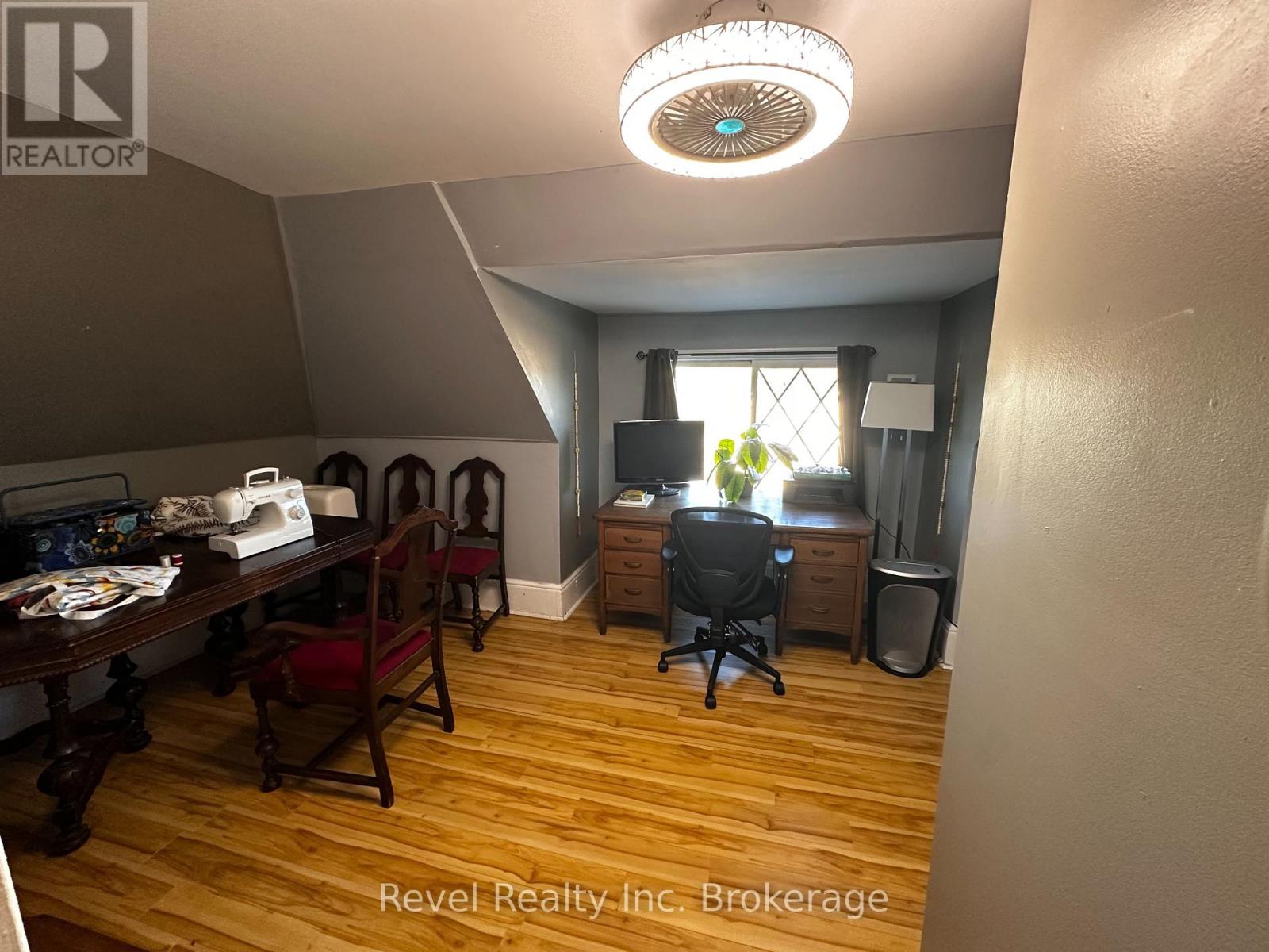 551 First Avenue E, North Bay, Ontario P1B 1K5 - Photo 21 - X12483065