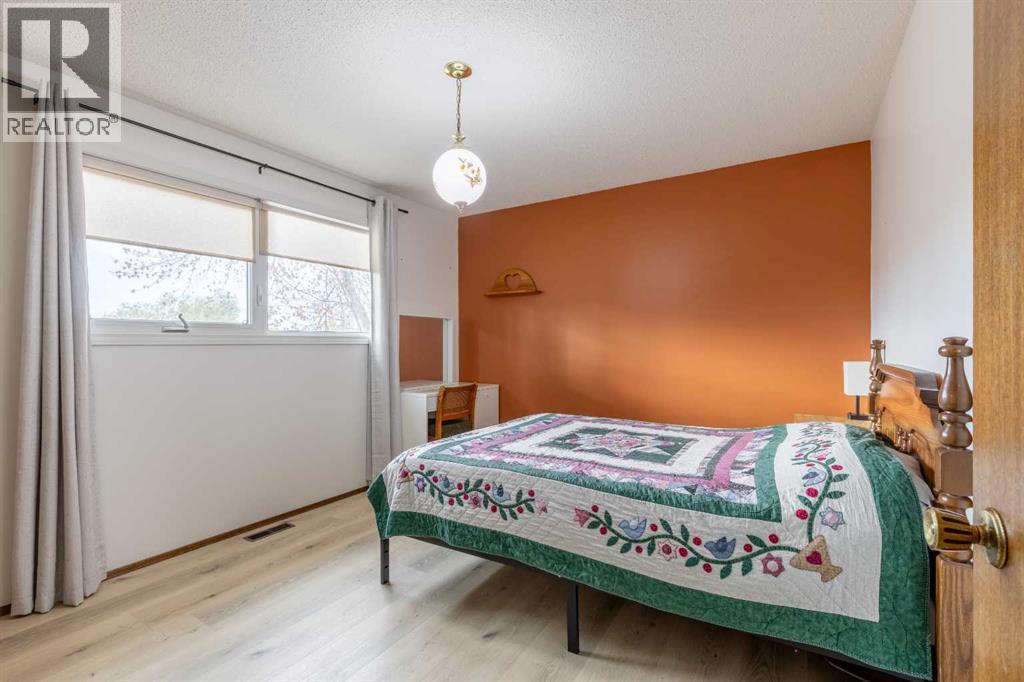 124 N 200 E, Raymond, Alberta  T0K 2S0 - Photo 16 - A2266140