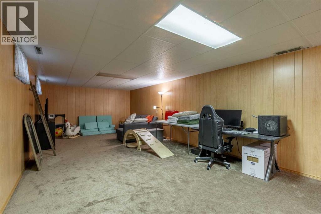 124 N 200 E, Raymond, Alberta  T0K 2S0 - Photo 20 - A2266140