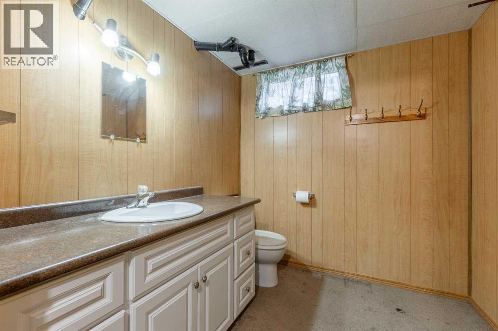 124 N 200 E, Raymond, Alberta  T0K 2S0 - Photo 22 - A2266140