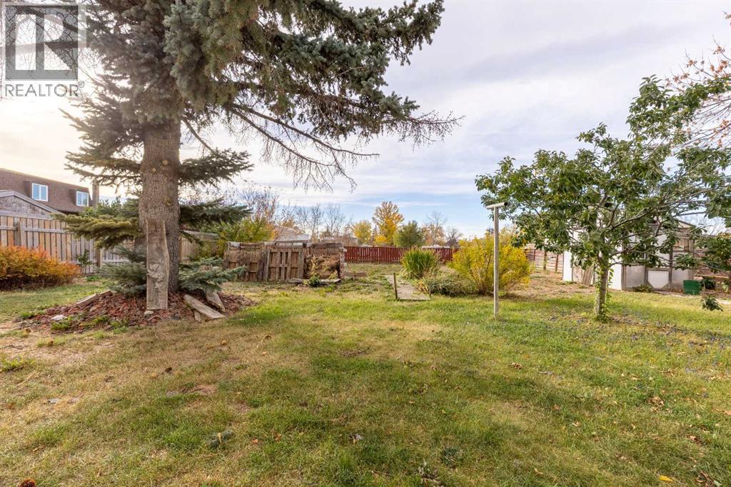 124 N 200 E, Raymond, Alberta  T0K 2S0 - Photo 28 - A2266140