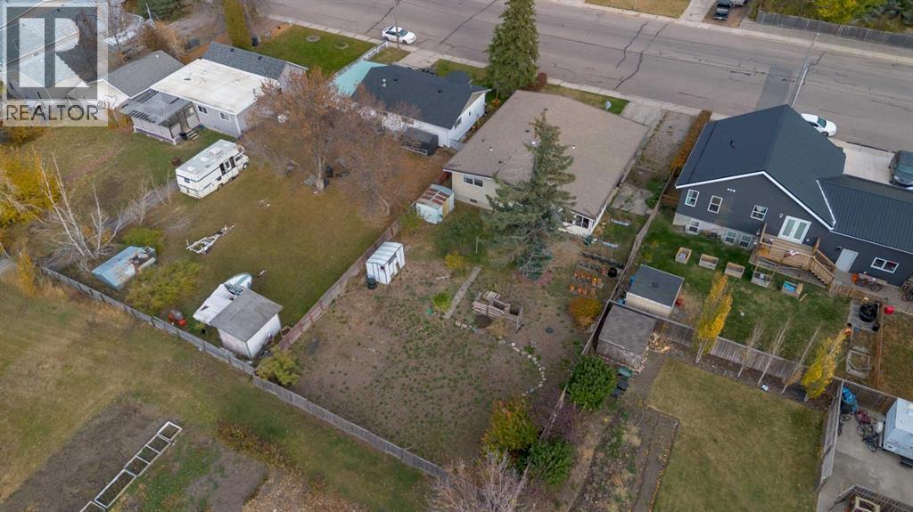 124 N 200 E, Raymond, Alberta  T0K 2S0 - Photo 38 - A2266140