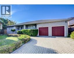 9 STONECLIFF Court, Hamilton, Ontario