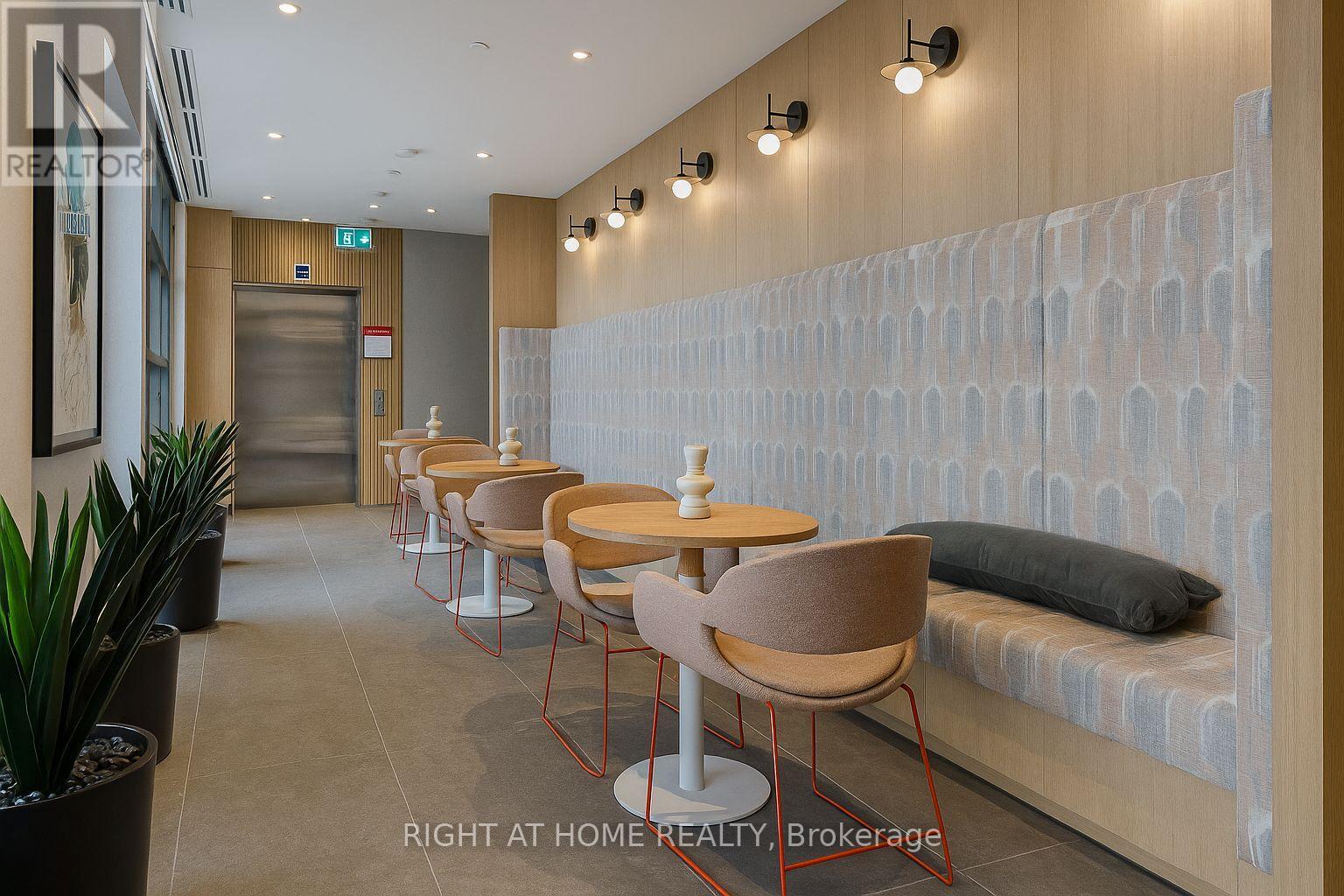 215 - 720 Whitlock Avenue, Milton (Wi Willmott), Ontario  L9E 2B5 - Photo 20 - W12482676