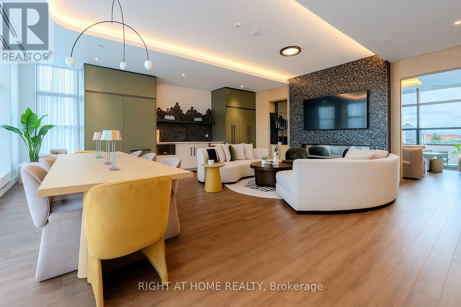 215 - 720 Whitlock Avenue, Milton (Wi Willmott), Ontario  L9E 2B5 - Photo 24 - W12482676