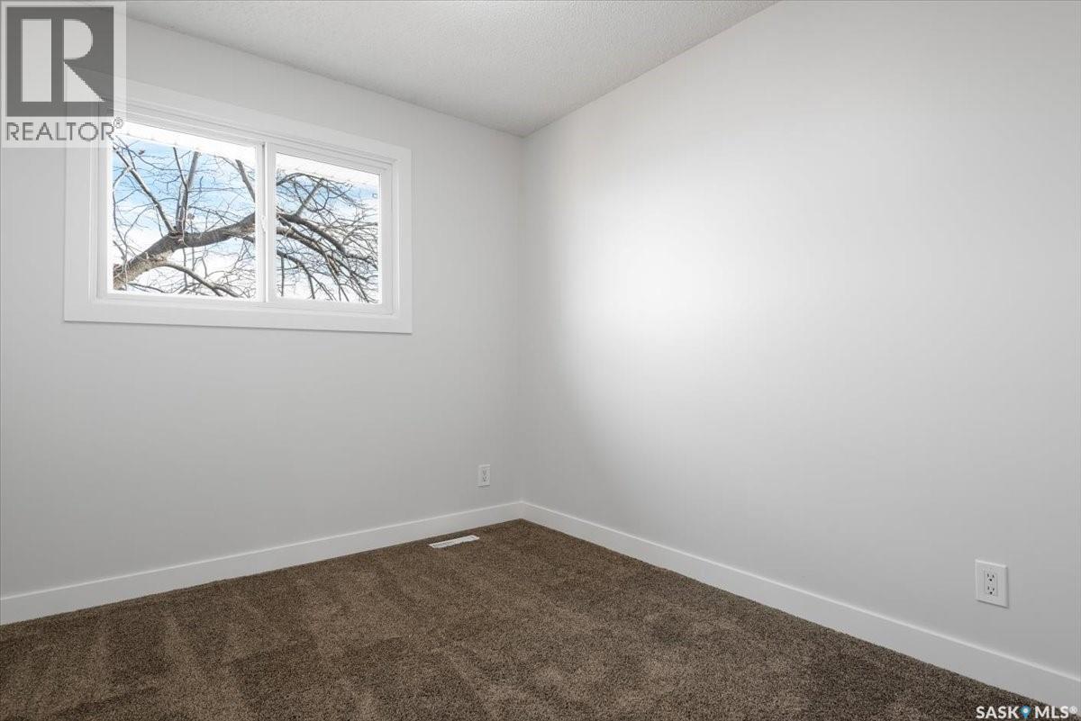 3806 Castle Road, Regina, Saskatchewan  S4S 6M7 - Photo 14 - SK021770