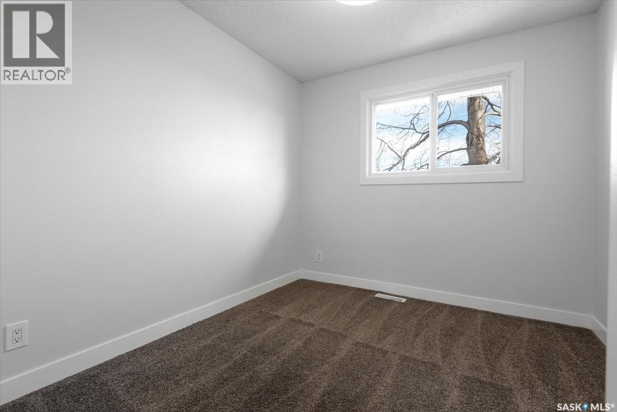 3806 Castle Road, Regina, Saskatchewan  S4S 6M7 - Photo 16 - SK021770