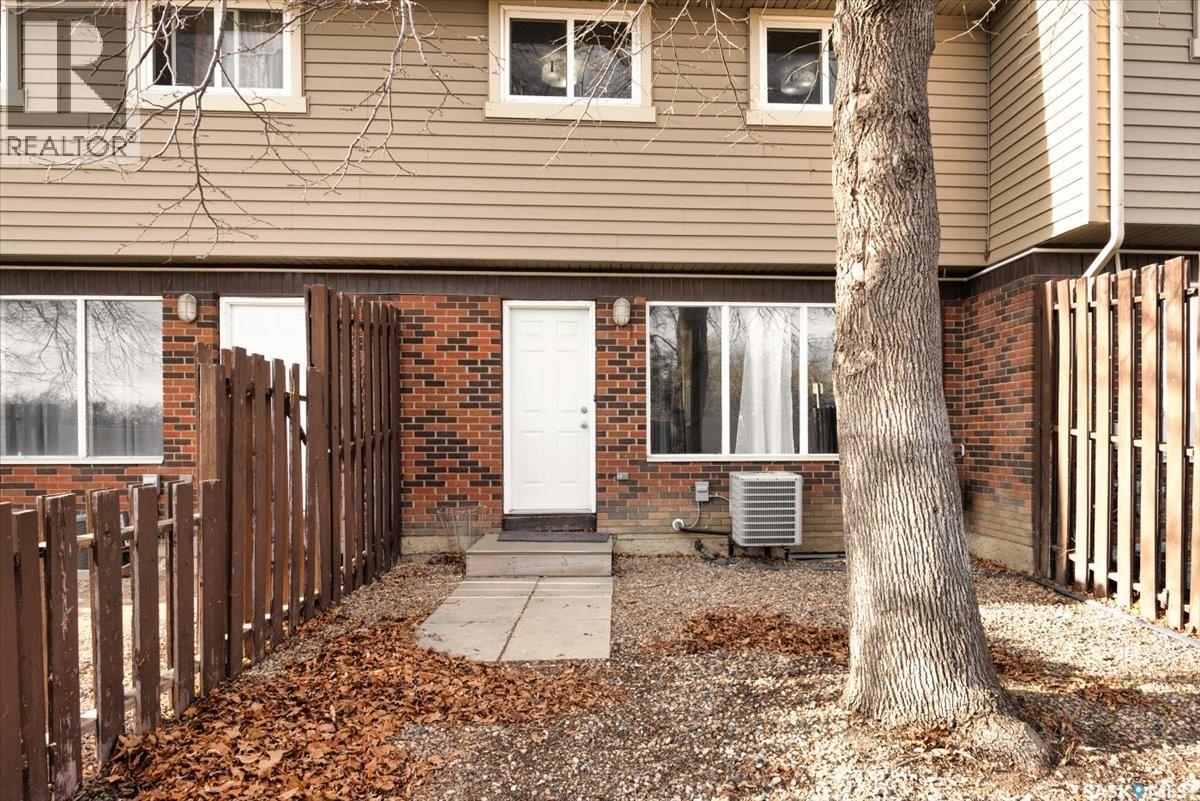 3806 Castle Road, Regina, Saskatchewan  S4S 6M7 - Photo 20 - SK021770