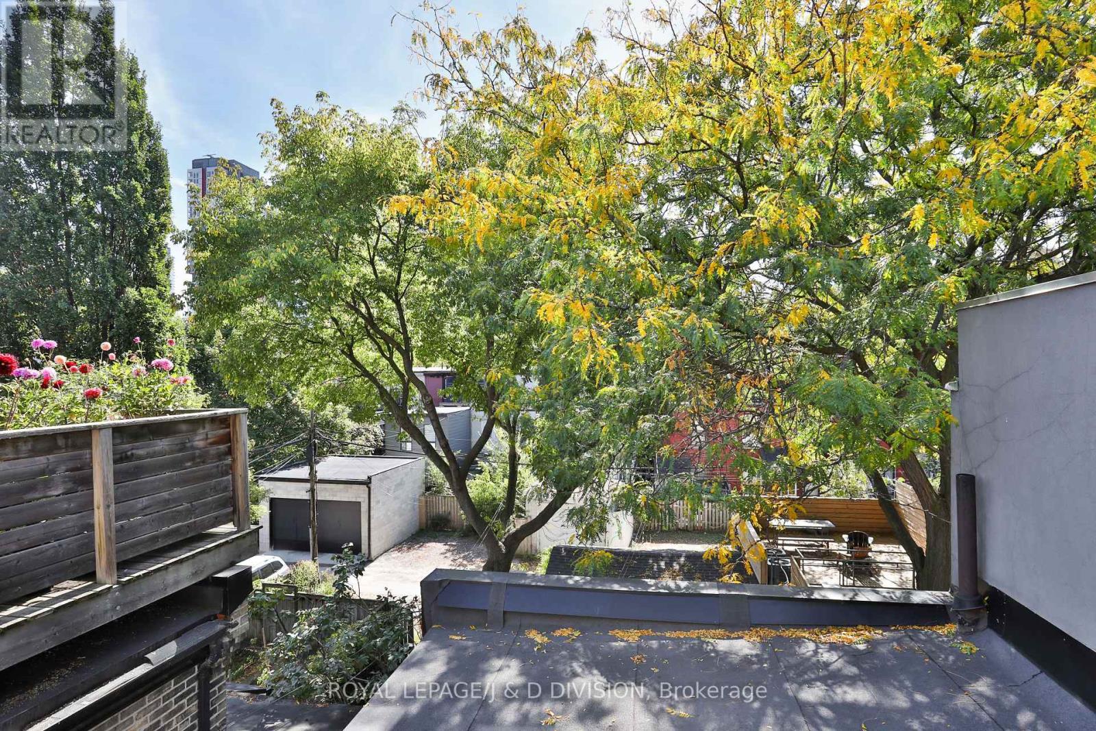 69 Sullivan Street, Toronto (Kensington-Chinatown), Ontario  M5T 1C2 - Photo 35 - C12483074