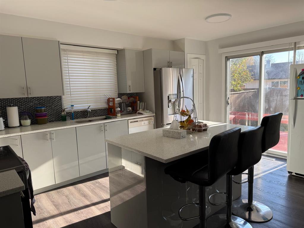 92 Kenville Crescent, Winnipeg, Manitoba  R2P 0X7 - Photo 4 - 202526848