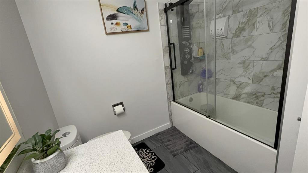 92 Kenville Crescent, Winnipeg, Manitoba  R2P 0X7 - Photo 7 - 202526848