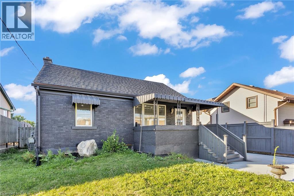 84 AVALON Place, Kitchener, Ontario