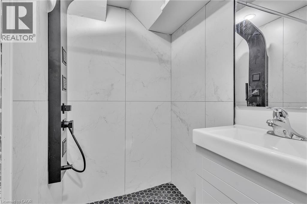 84 Avalon Place, Kitchener, Ontario  N2M 4N7 - Photo 31 - 40782277