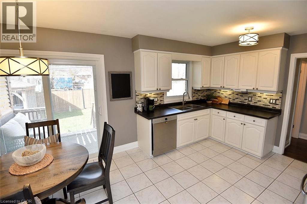 1204 Tavistock Drive, Burlington, Ontario  L7P 2N5 - Photo 10 - 40782184
