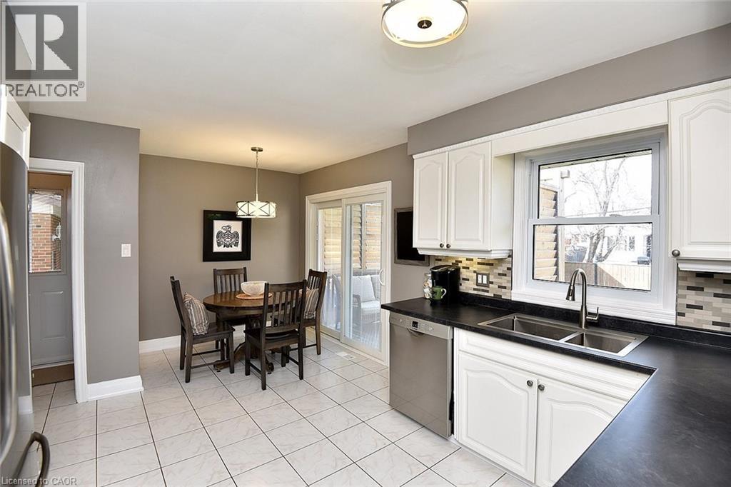 1204 Tavistock Drive, Burlington, Ontario  L7P 2N5 - Photo 12 - 40782184