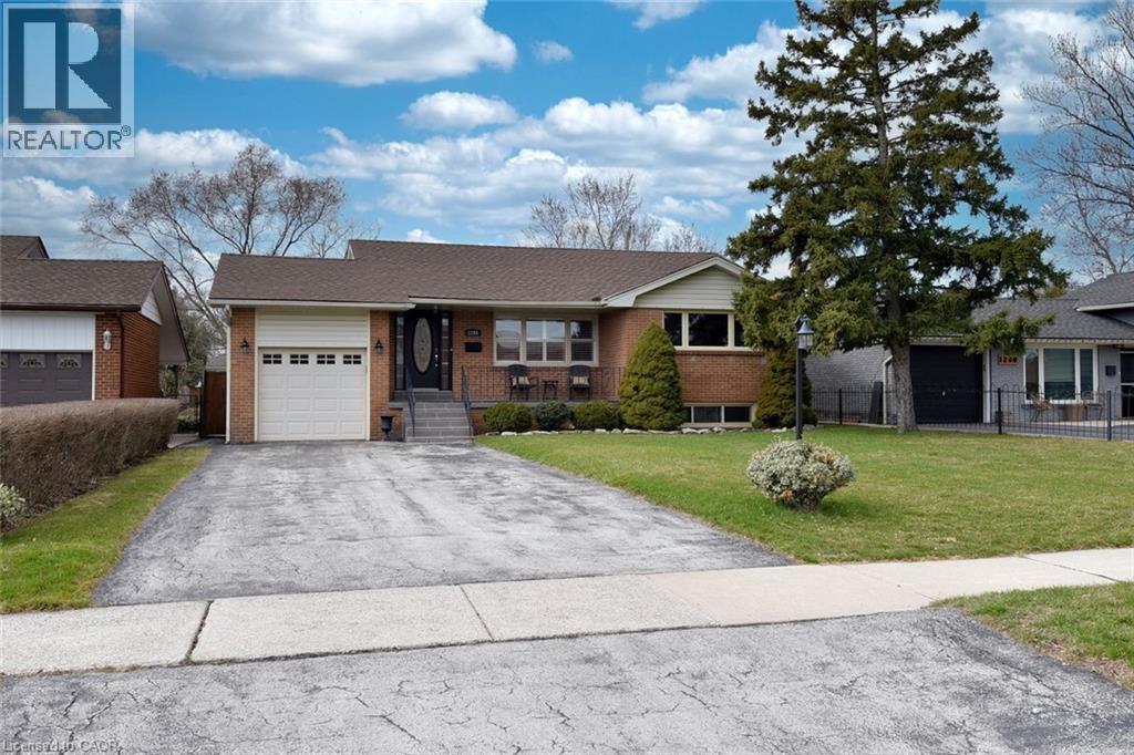 1204 Tavistock Drive, Burlington, Ontario  L7P 2N5 - Photo 2 - 40782184