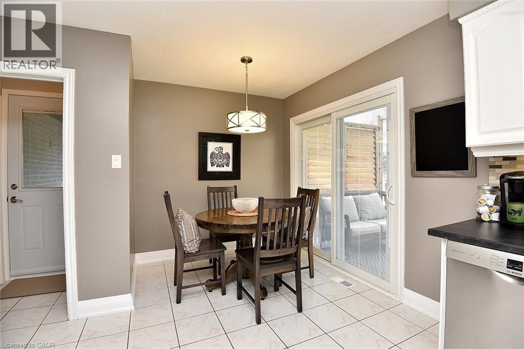 1204 Tavistock Drive, Burlington, Ontario  L7P 2N5 - Photo 9 - 40782184