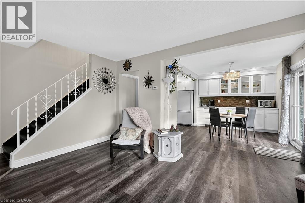 973 Francis Road Unit# 1, Burlington, Ontario  L7T 3Z1 - Photo 6 - 40779713