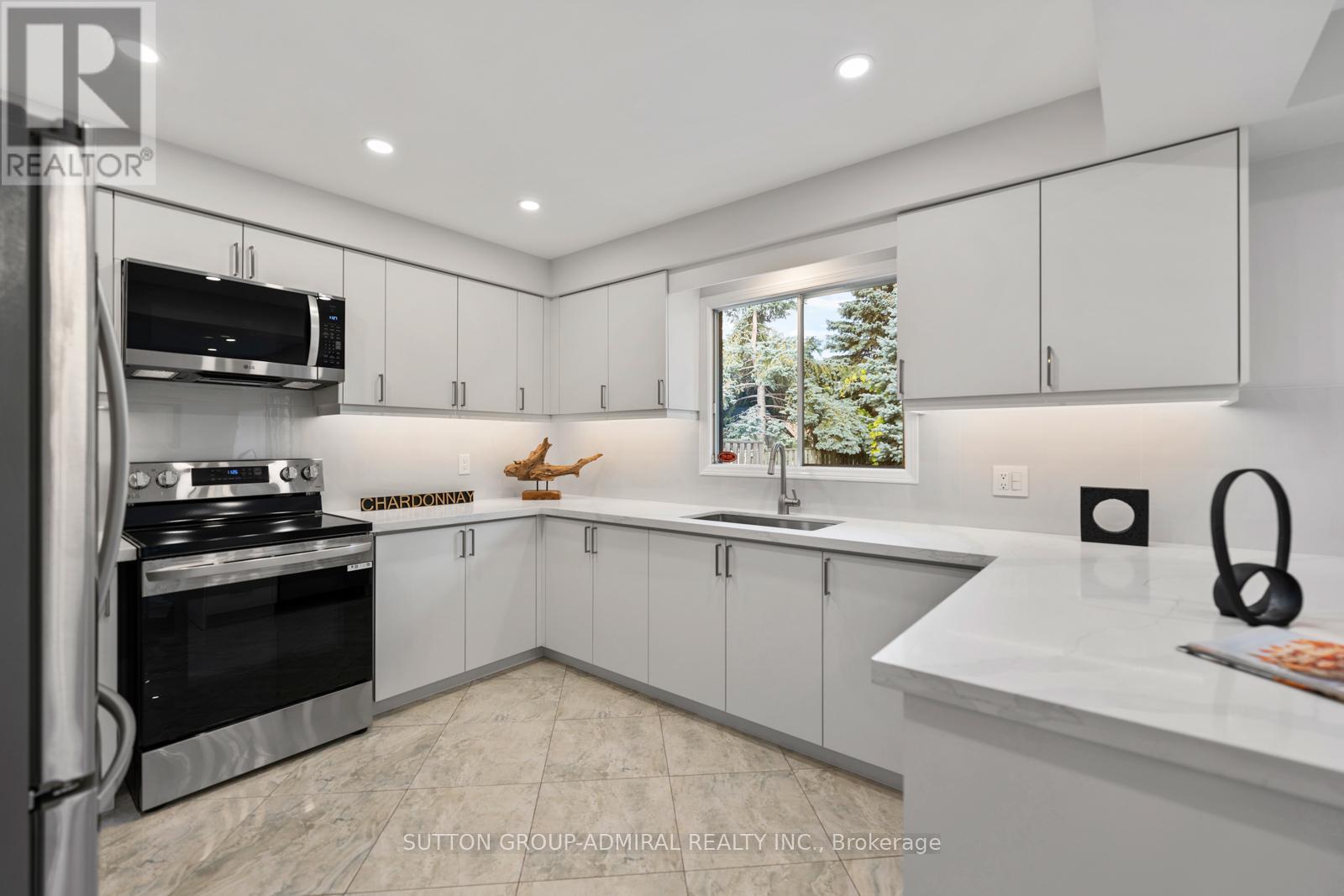16 Sycamore Drive, Markham, Ontario  L3T 5V4 - Photo 16 - N12483071