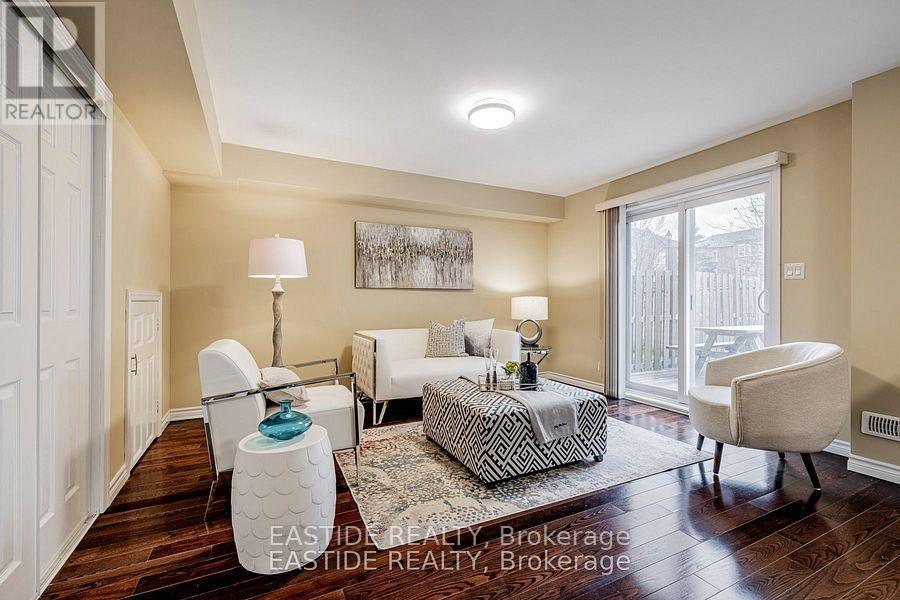 Ground - 114 Leitchcroft Crescent, Markham, Ontario  L3T 7T8 - Photo 2 - N12483076