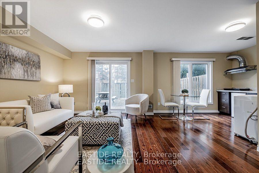 Ground - 114 Leitchcroft Crescent, Markham, Ontario  L3T 7T8 - Photo 3 - N12483076
