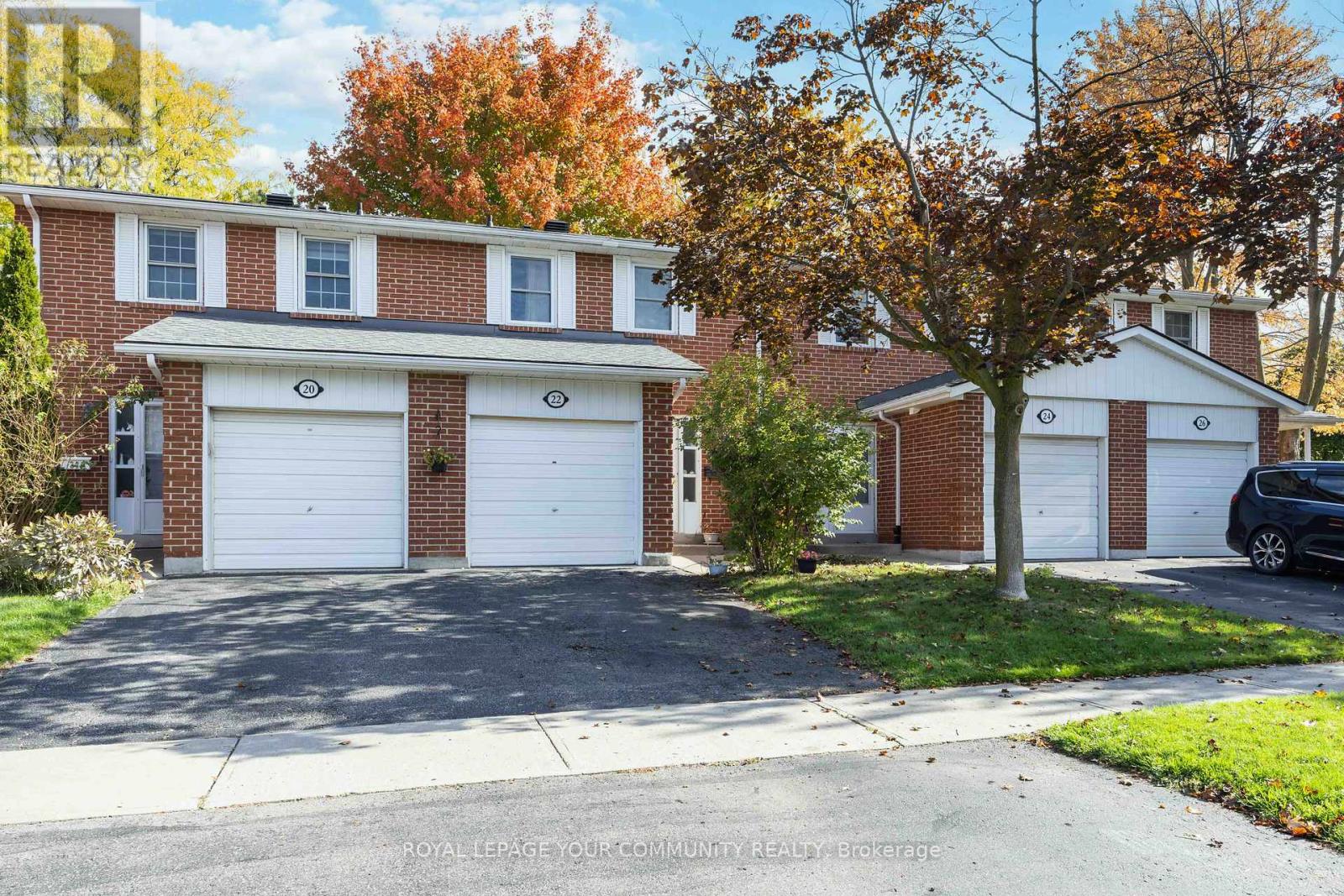 22 Porterfield Crescent, Markham, Ontario  L3T 4S7 - Photo 2 - N12483101