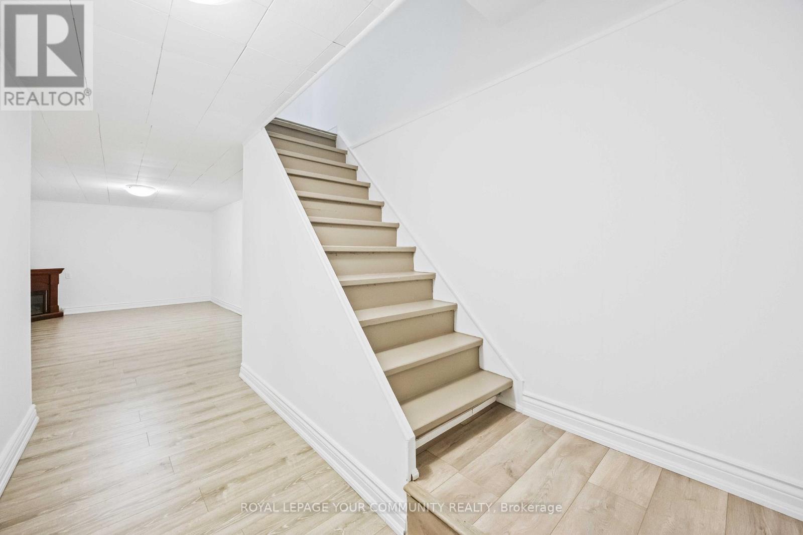 22 Porterfield Crescent, Markham, Ontario  L3T 4S7 - Photo 28 - N12483101