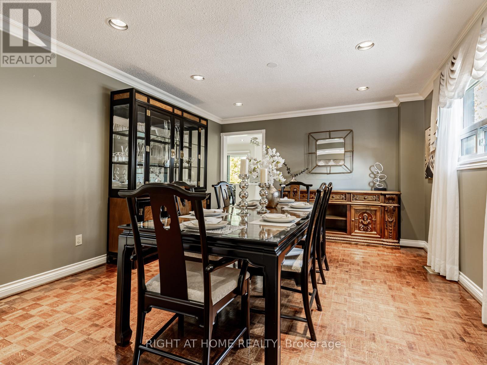10 Rodeo Drive, Vaughan, Ontario  L4J 4X9 - Photo 8 - N12483103