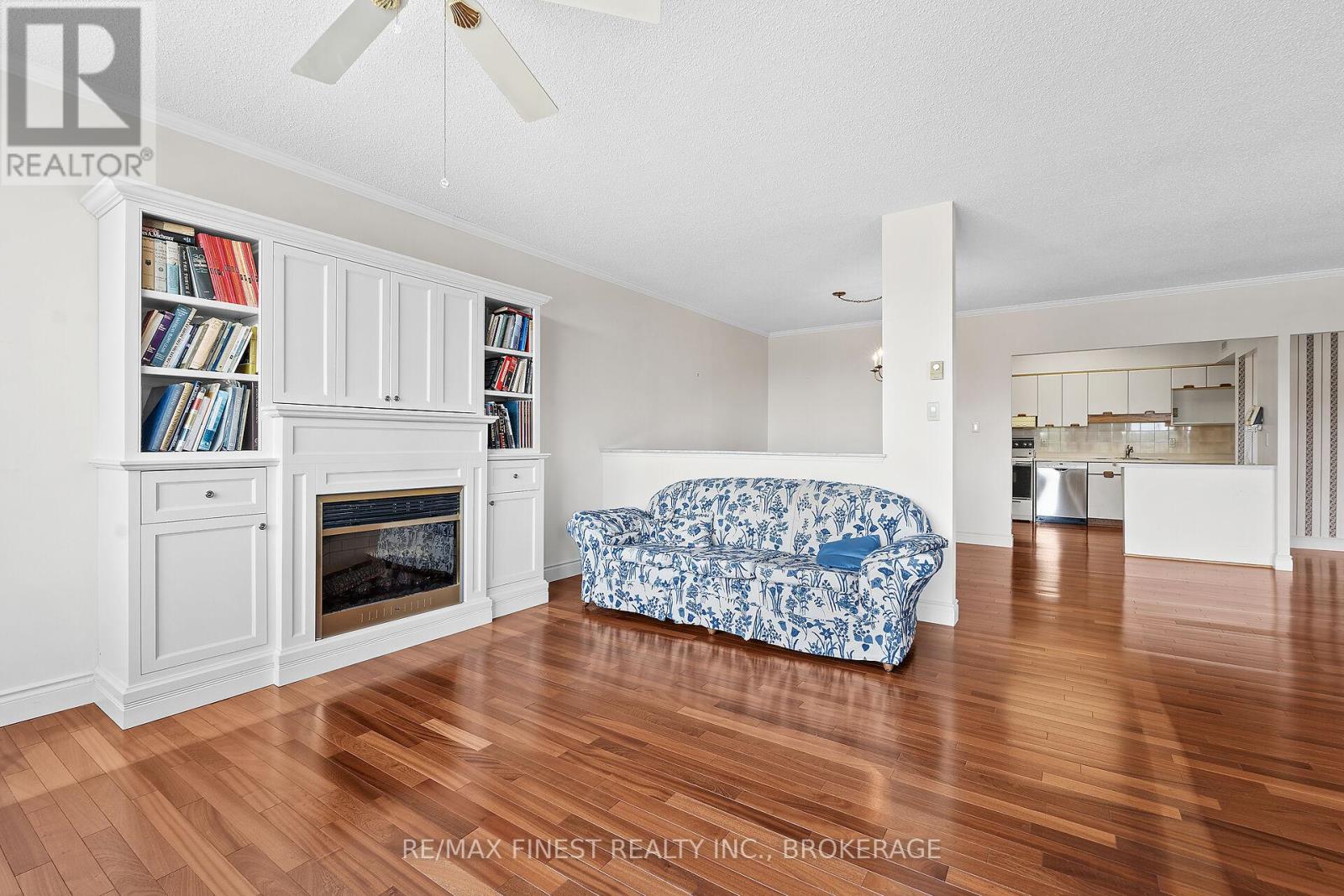 302 - 1000 King Street W, Kingston (Central City West), Ontario  K7M 8H3 - Photo 5 - X12483156