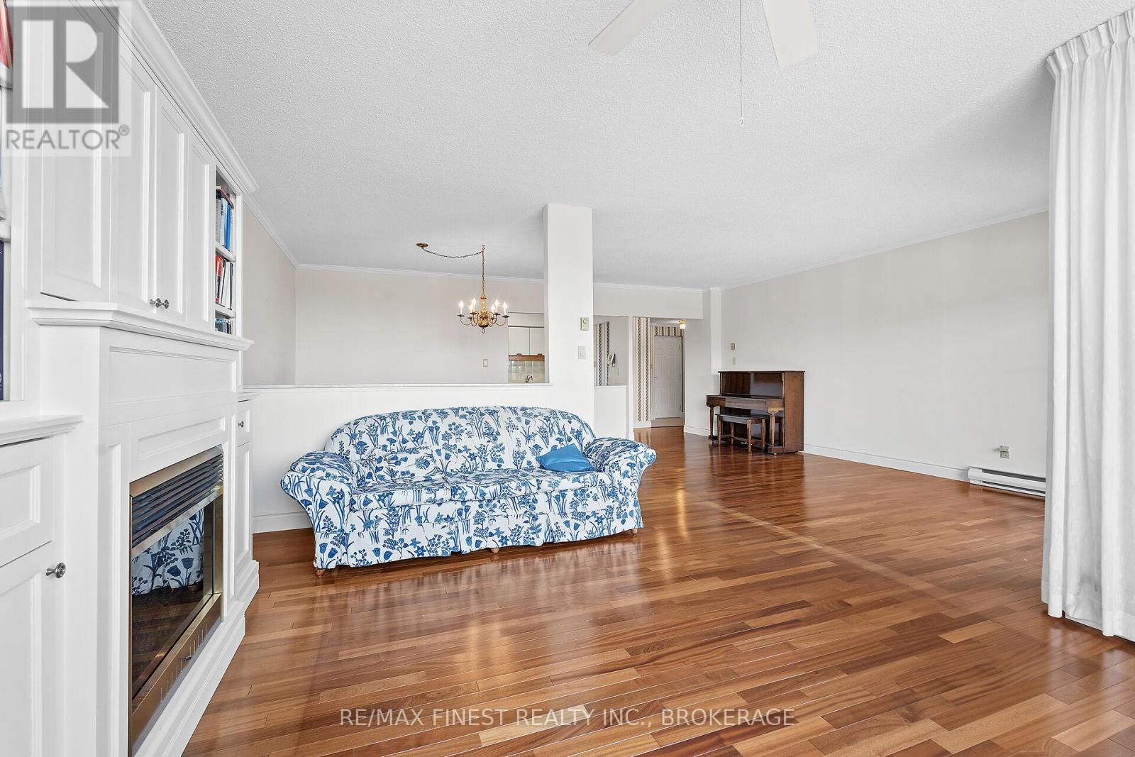 302 - 1000 King Street W, Kingston (Central City West), Ontario  K7M 8H3 - Photo 6 - X12483156