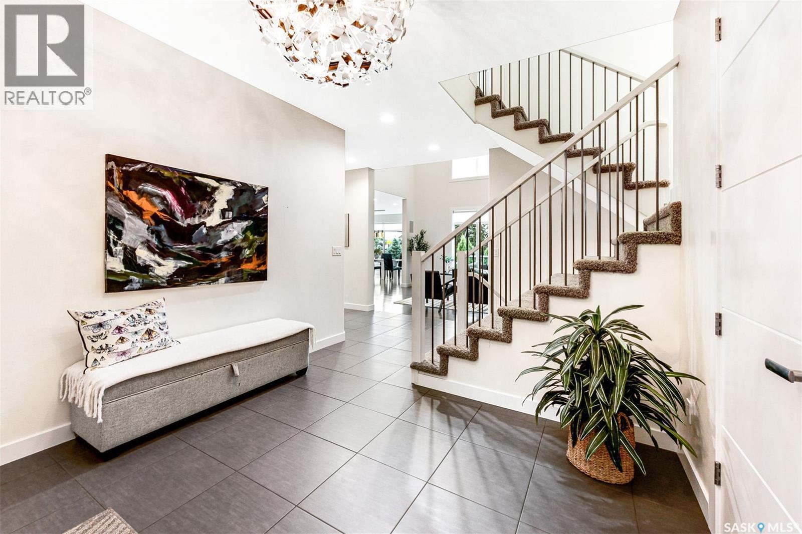 Property at 331 Atton CRESCENT image 3