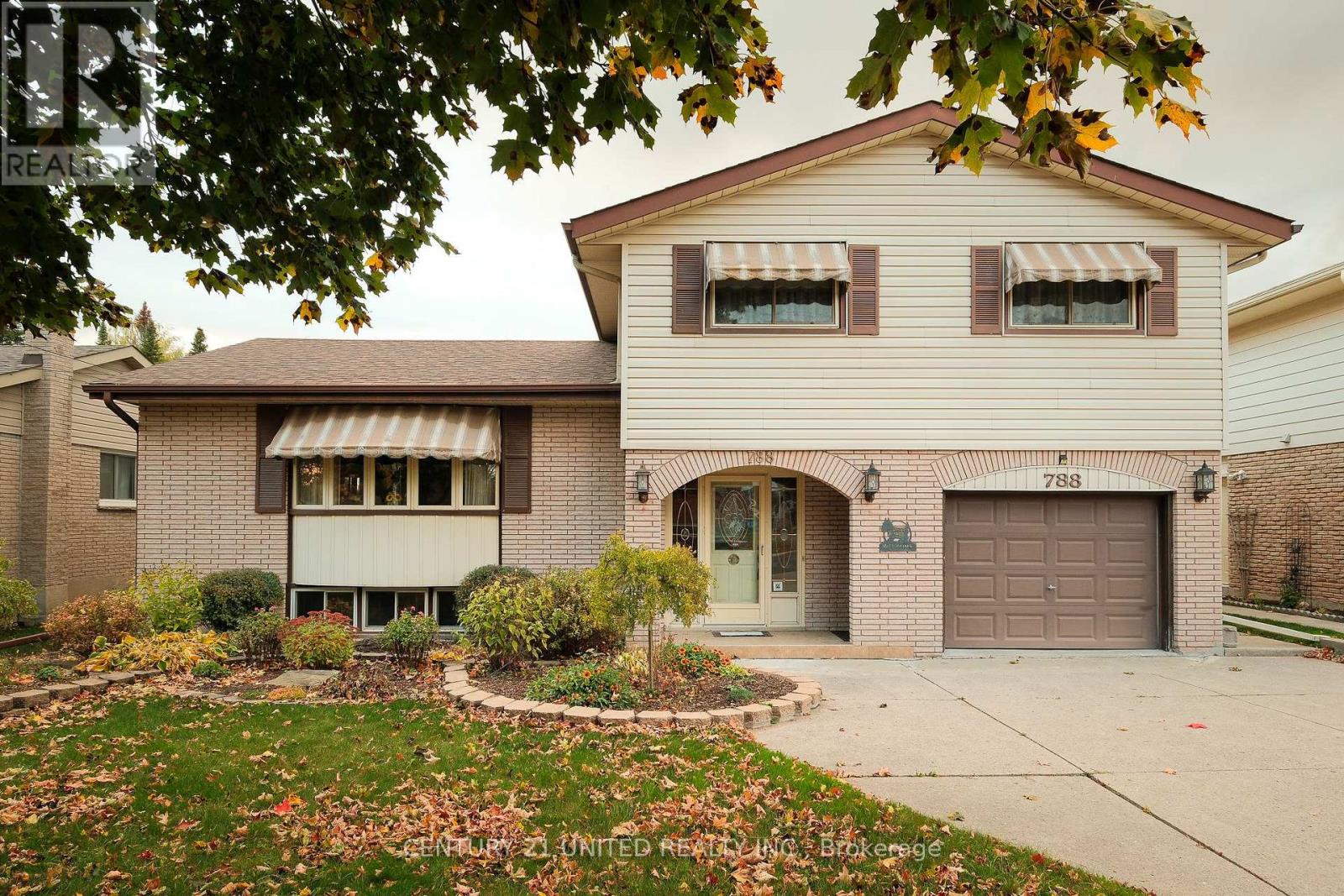 788 CUMBERLAND AVENUE, Peterborough, Ontario