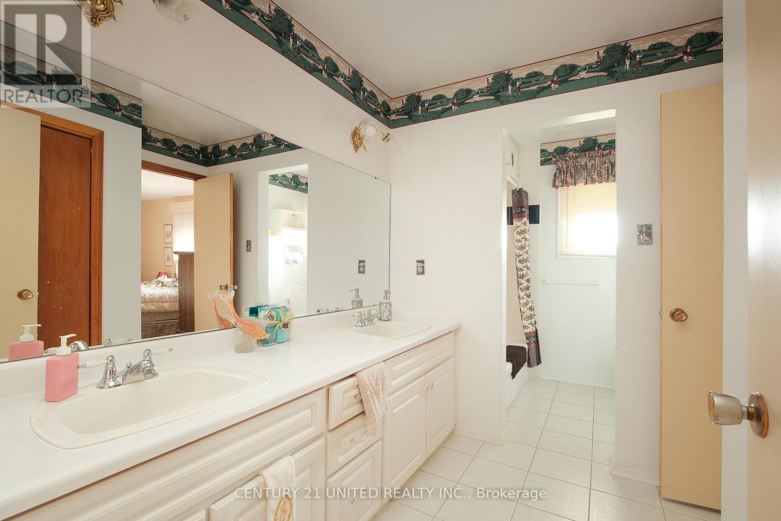 788 Cumberland Avenue, Peterborough, Ontario  K9H 7B2 - Photo 24 - X12483127