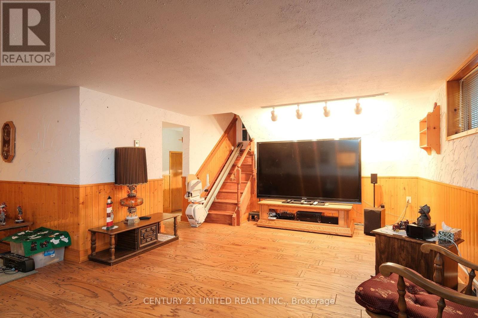 788 Cumberland Avenue, Peterborough, Ontario  K9H 7B2 - Photo 33 - X12483127